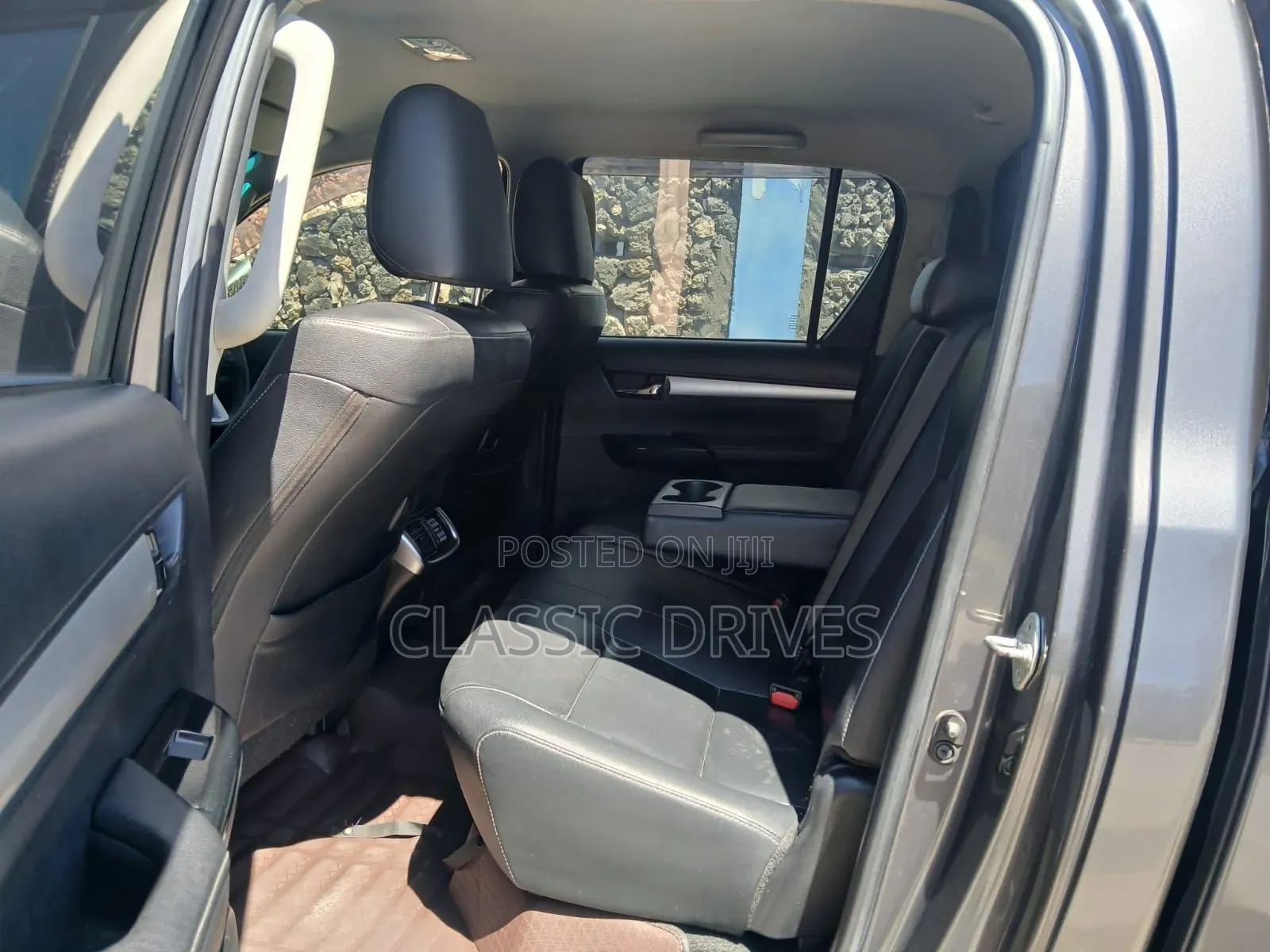 Toyota Hilux 2019 Gray