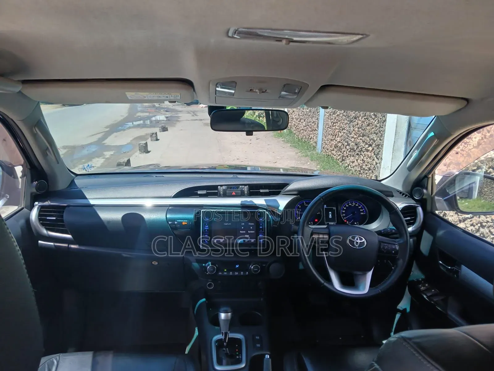 Toyota Hilux 2019 Gray