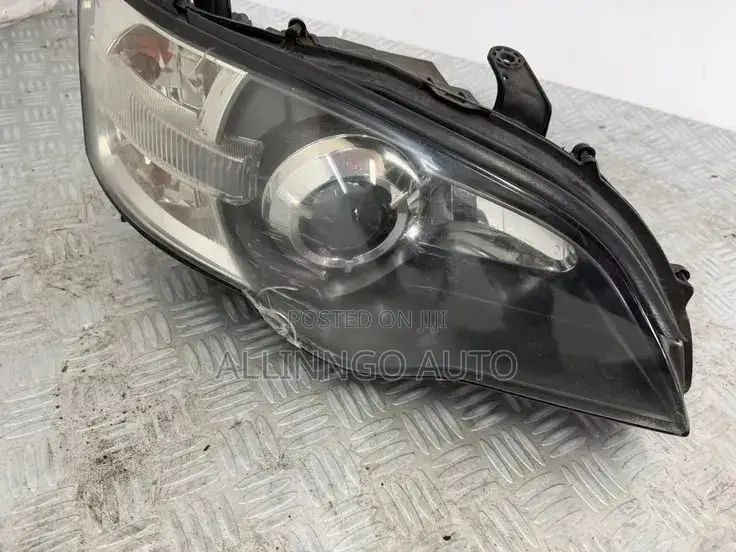 Subaru Legacy 2005 Headlight
