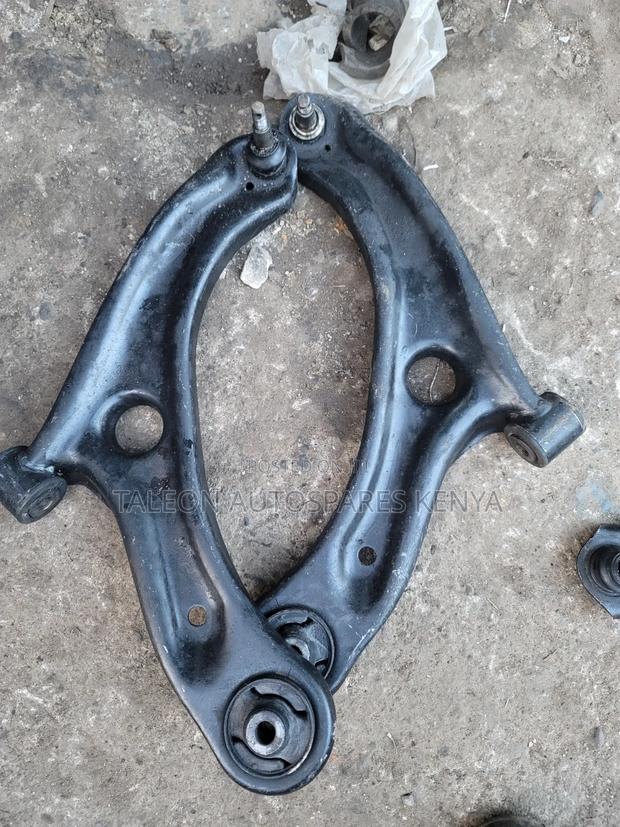 Honda Fit 2018 Lower Arms