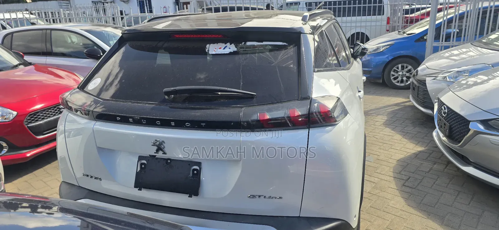 Peugeot 2008 2021 White