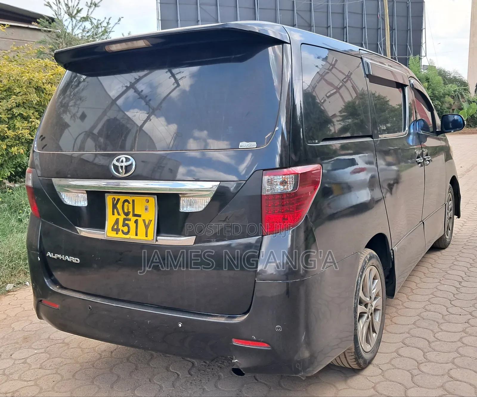 Toyota Alphard 2010 Black