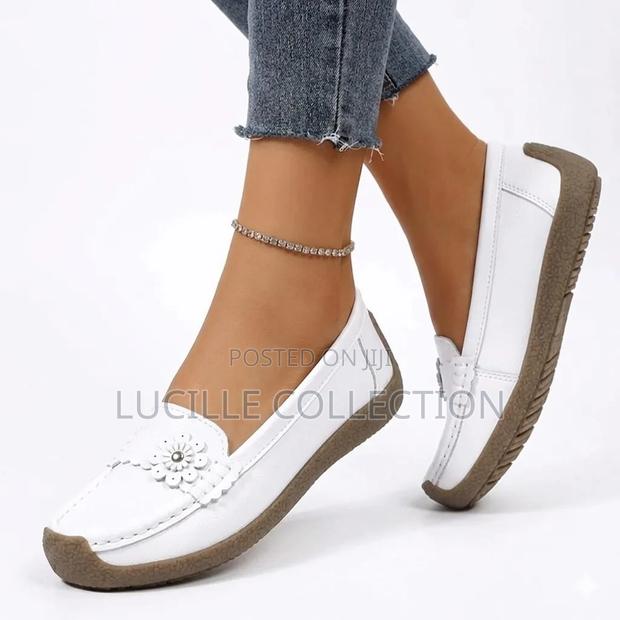 Comfy Ladies Loafers - thumbnail 3