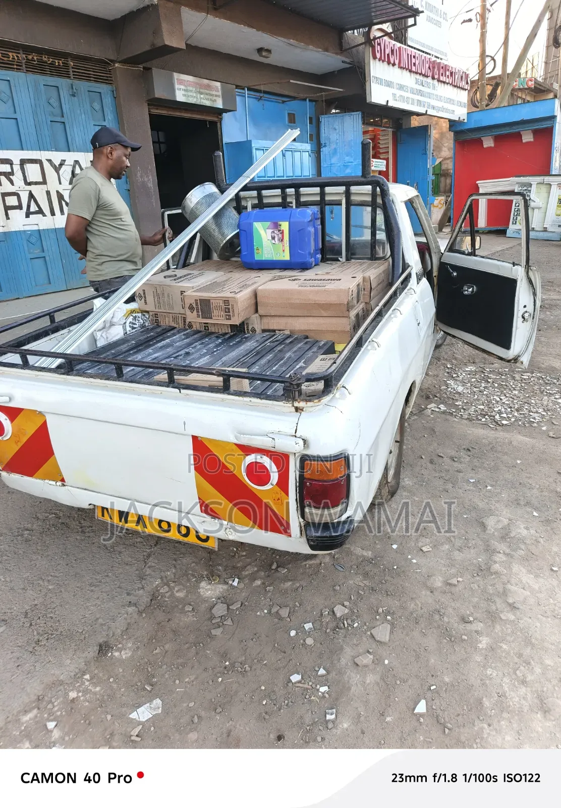 Datsun 1200 1973 White