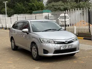 Toyota Corolla Fielder 2015 Silver