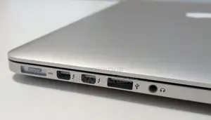 Laptop Apple MacBook Pro 16GB Intel Core i7 SSD 256GB
