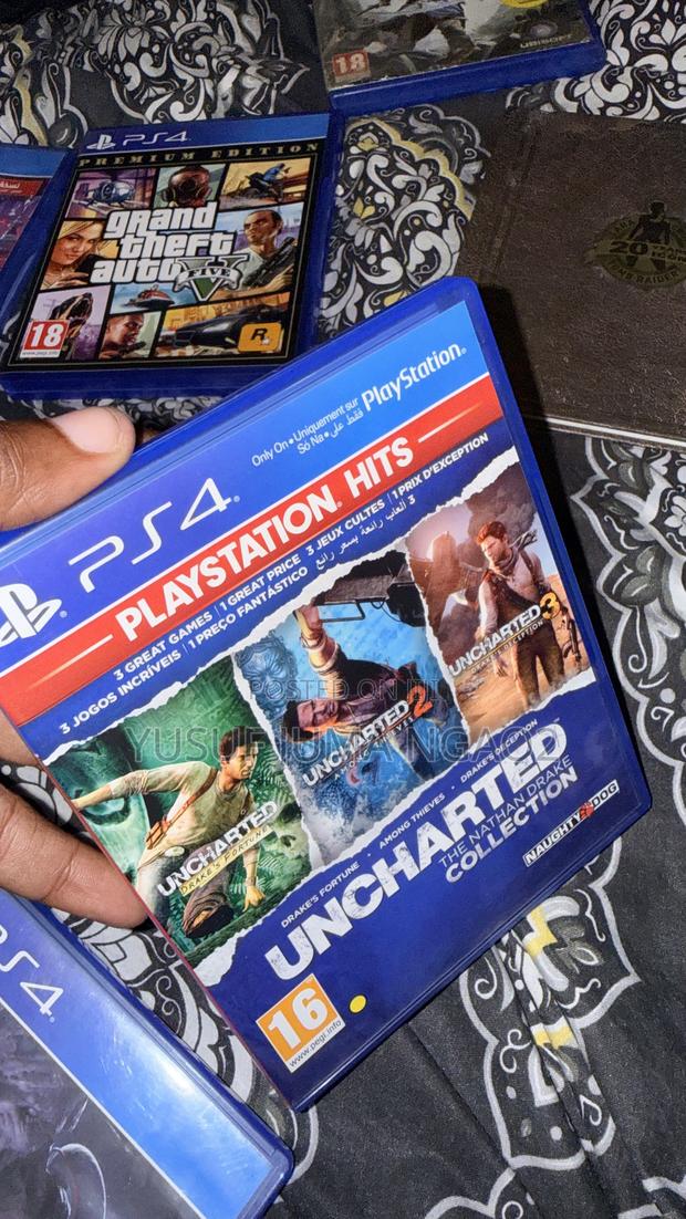 Playstation 4 - thumbnail 4