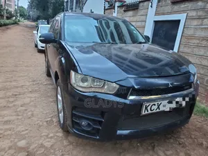 Mitsubishi Outlander 2012 Black