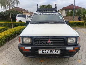 Mitsubishi L200 2005 White