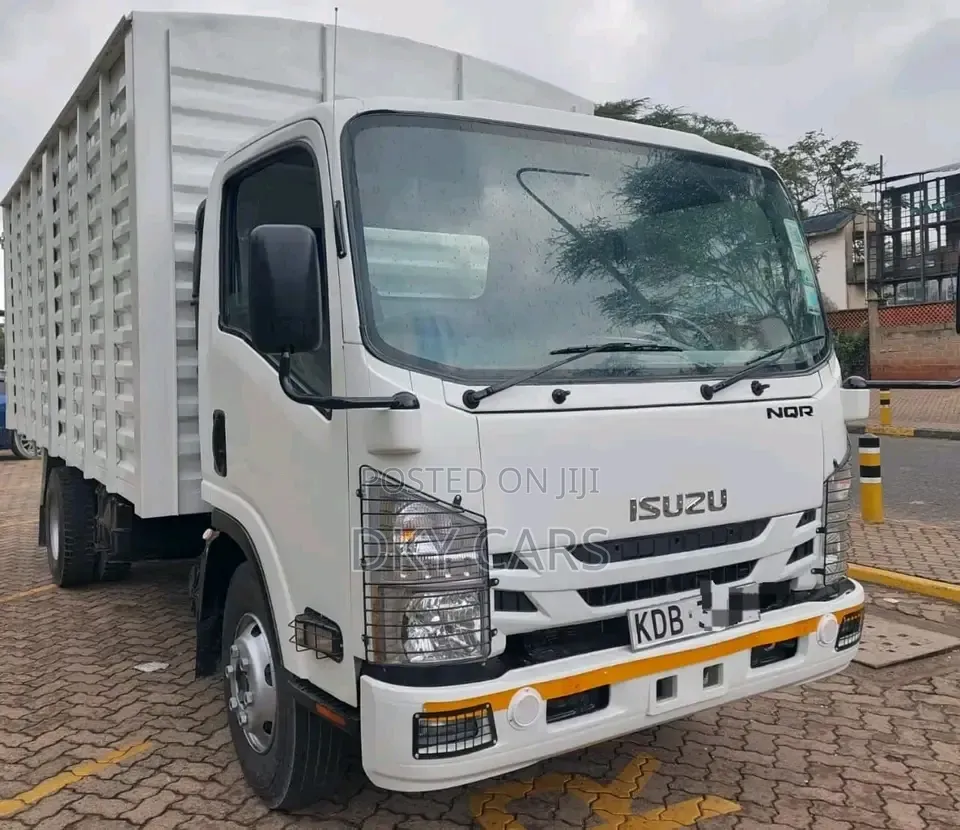 Isuzu NQR 2021