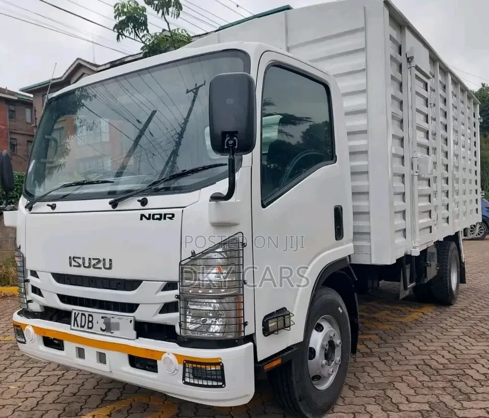 Isuzu NQR 2021
