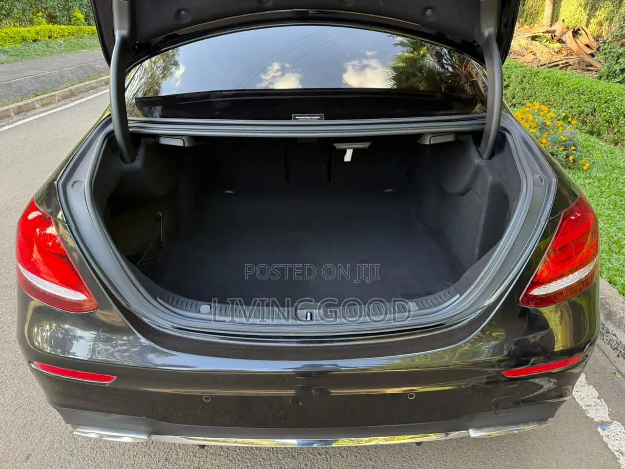 Mercedes-Benz E200 2020 Black