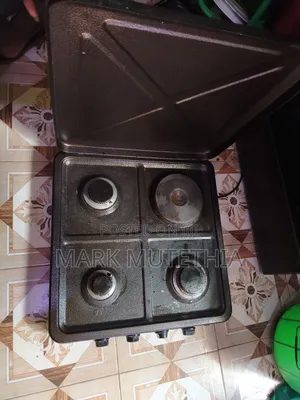 Table Top Gas and Electric Von Cooker .