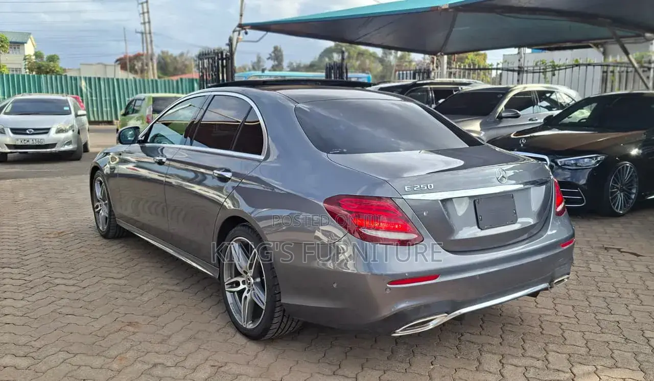 Mercedes-Benz E200 2018 Gray