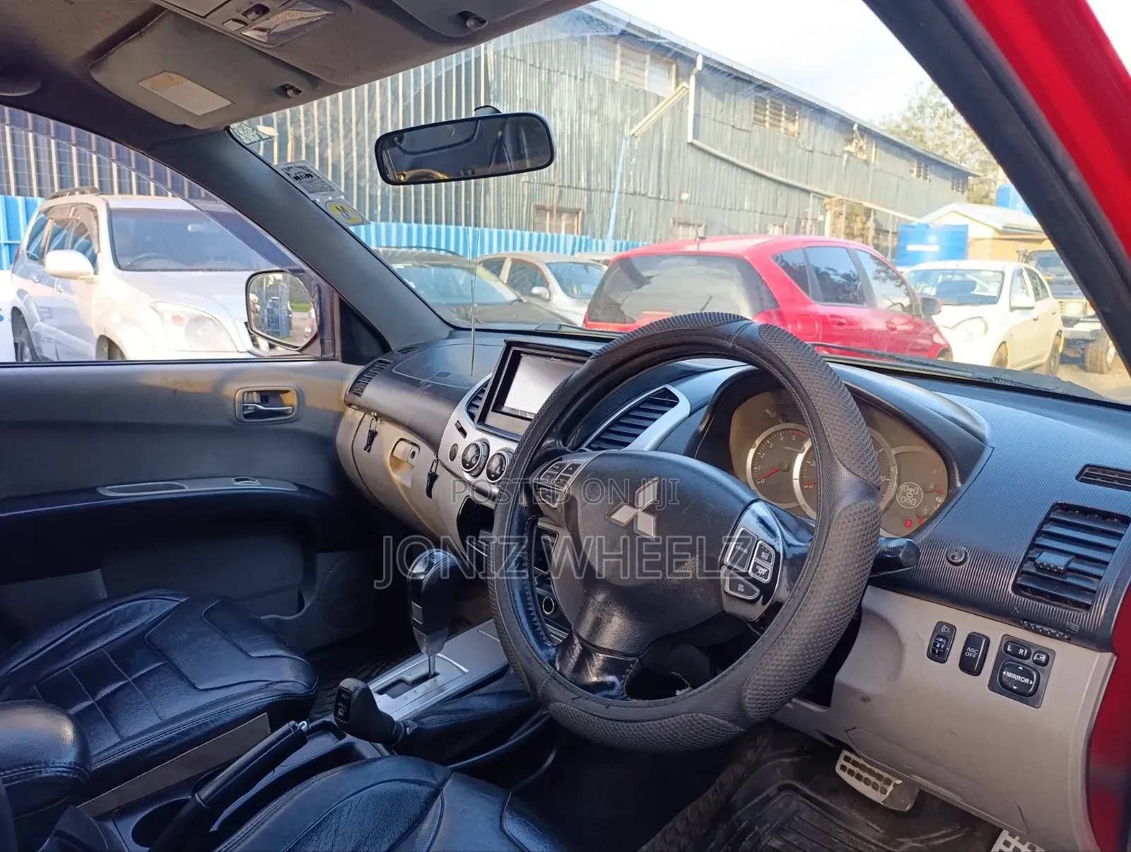 Mitsubishi L200 Club Cab 2.5 136hp 4WD 2012 Red