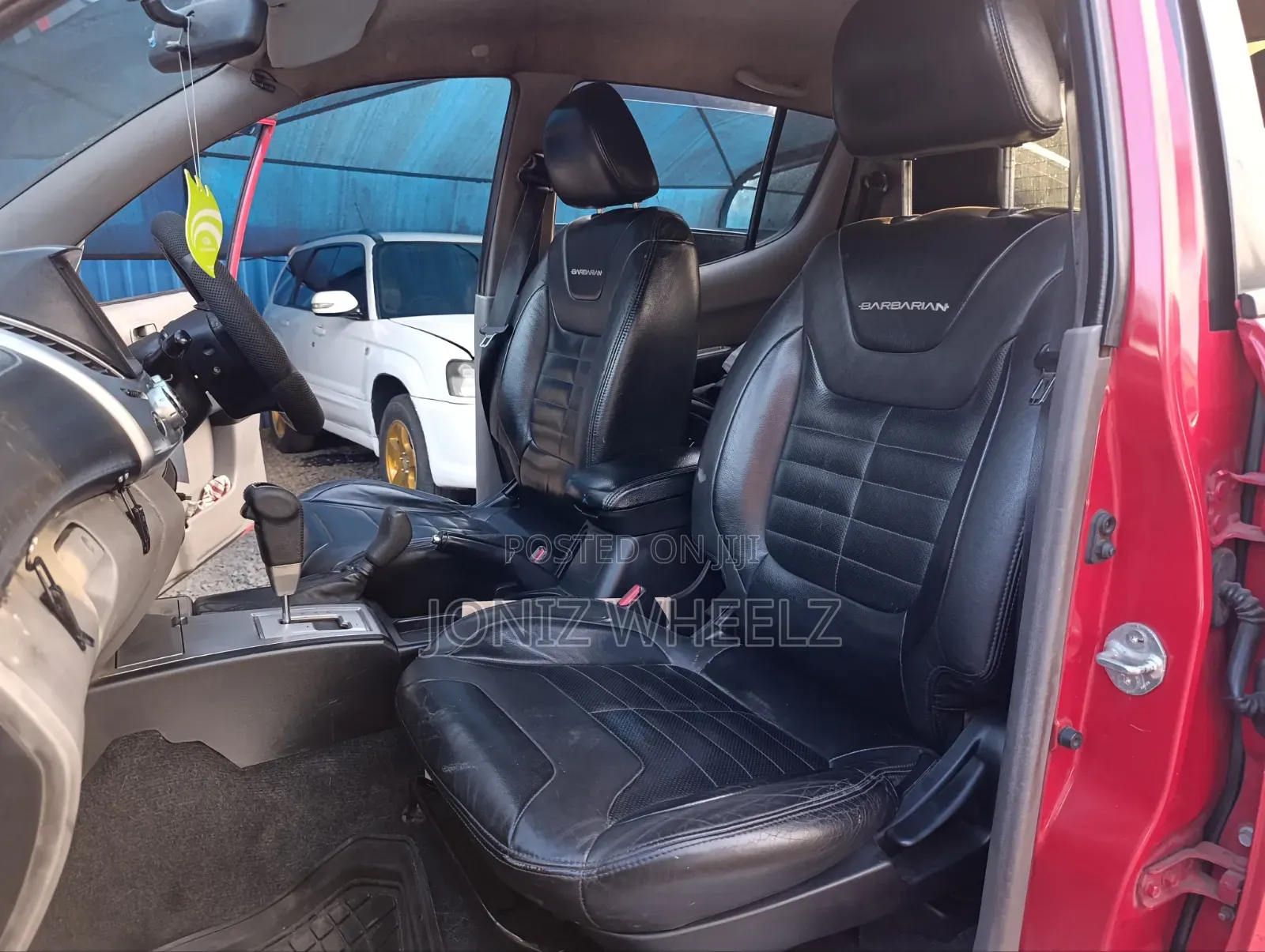 Mitsubishi L200 Club Cab 2.5 136hp 4WD 2012 Red