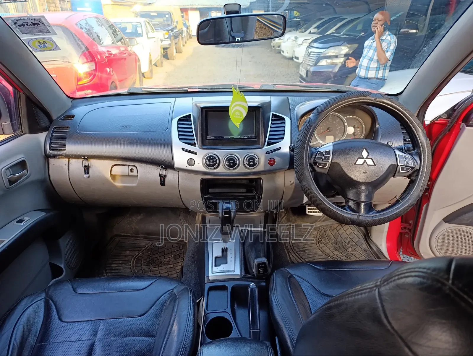 Mitsubishi L200 Club Cab 2.5 136hp 4WD 2012 Red