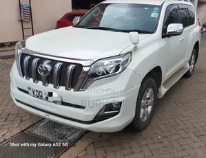 Toyota Land Cruiser Prado 2017 White