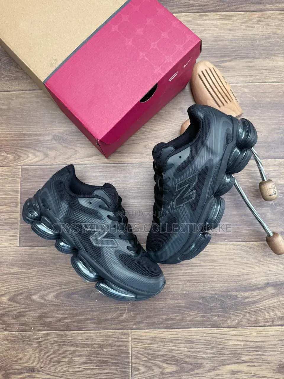 Men and Ladies Sneakers