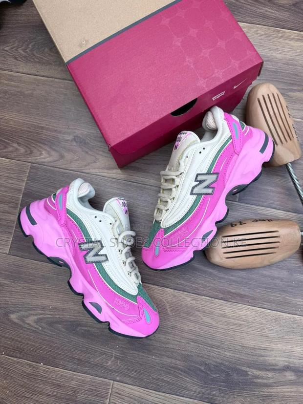 Men and Ladies Sneakers - thumbnail 15