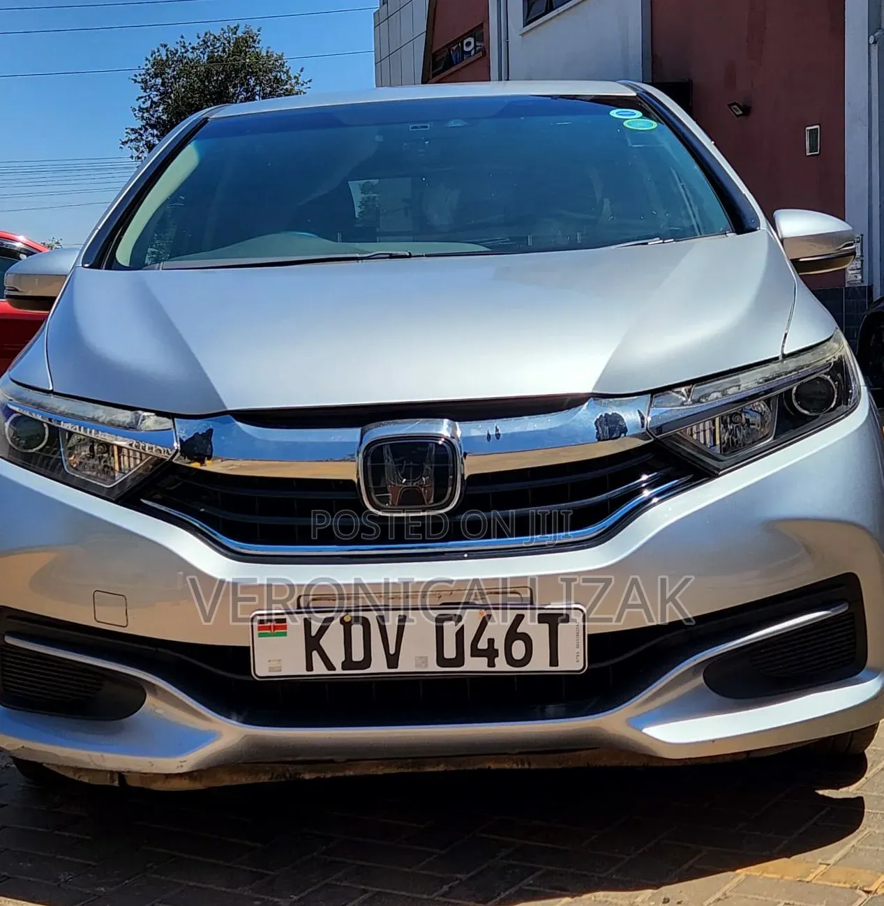 Honda Fit Shuttle 2018 Silver