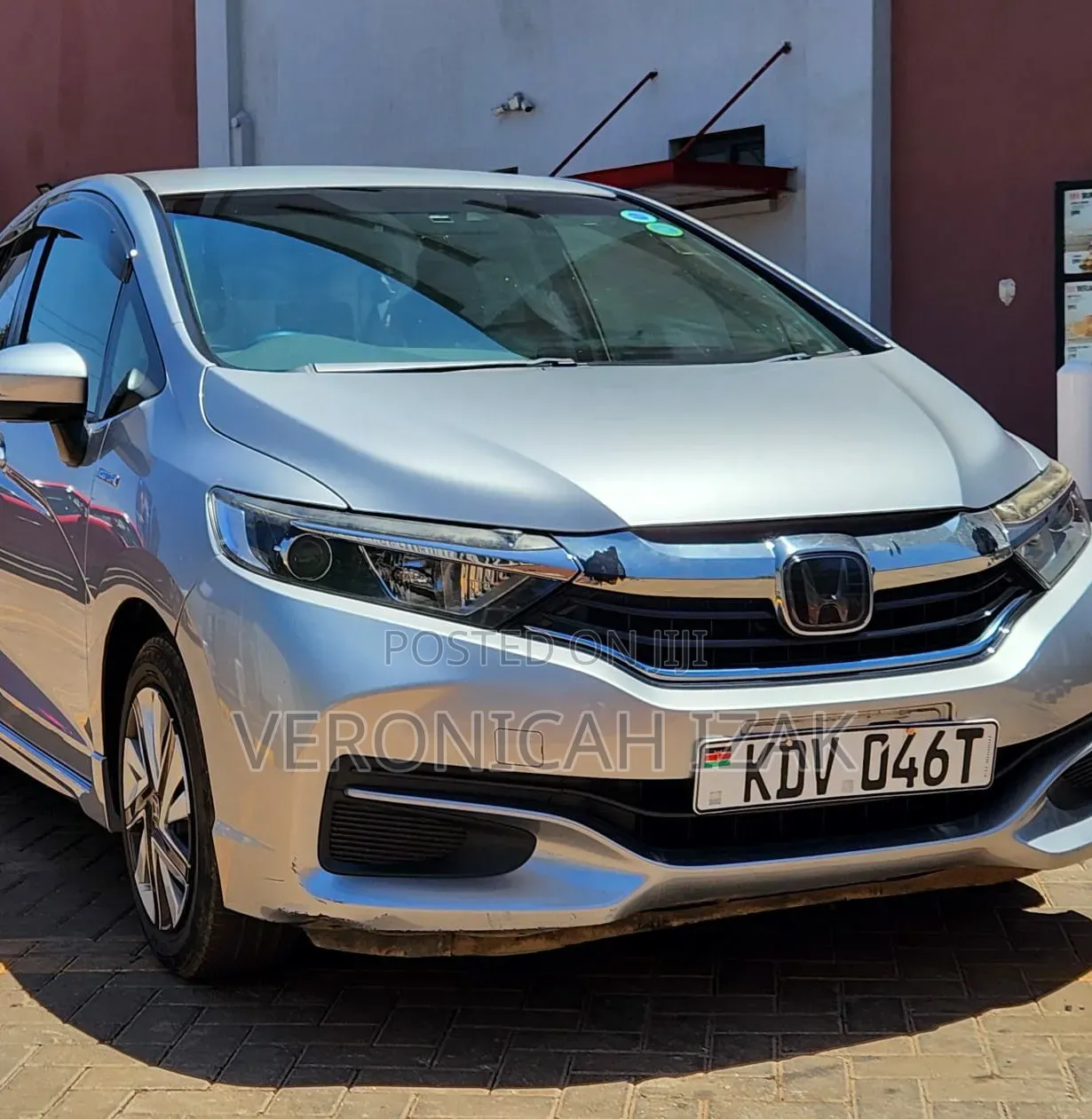 Honda Fit Shuttle 2018 Silver