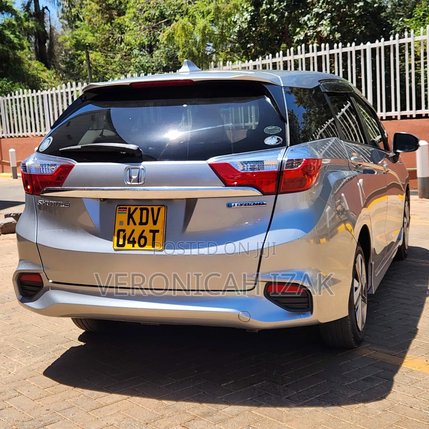 Honda Fit Shuttle 2018 Silver
