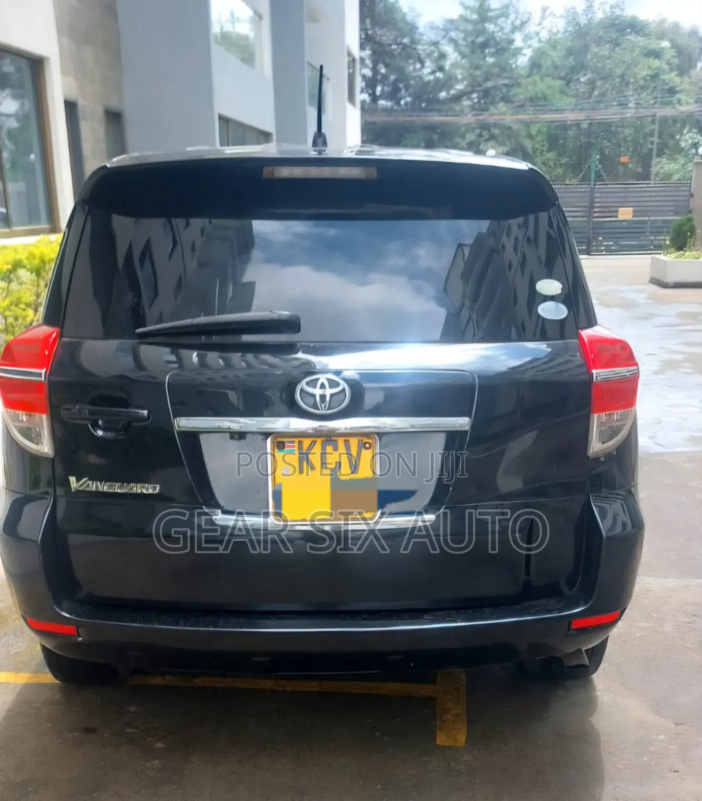 Toyota Vanguard 2012 Black