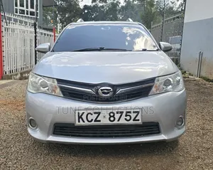Toyota Corolla Fielder 2013 Silver