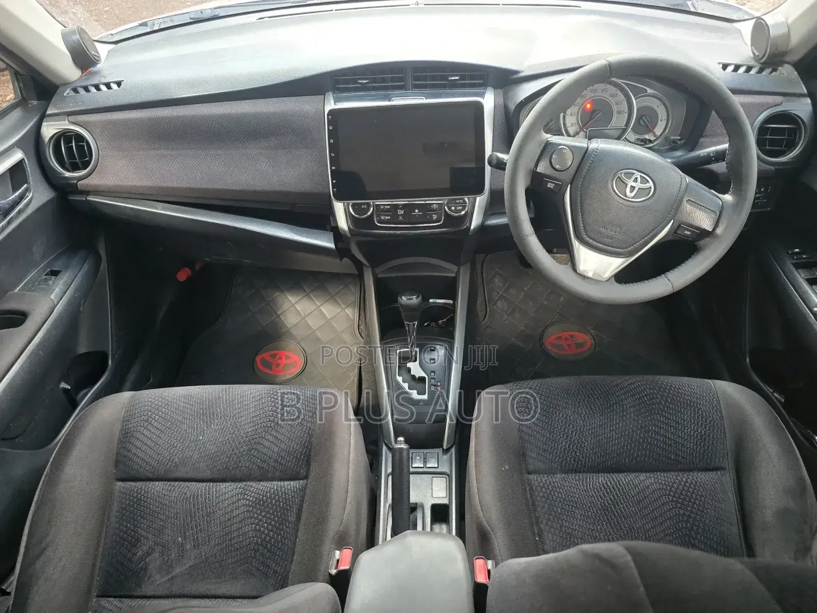 Toyota Corolla Fielder 2013 Silver