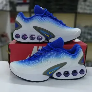 Nike Dn Sneakers