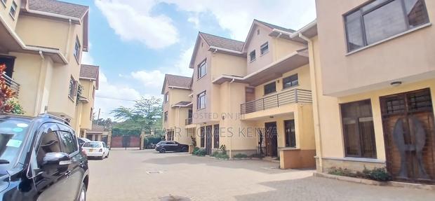 5bdrm Townhouse / Terrace in Gitanga Road, Maziwa for rent