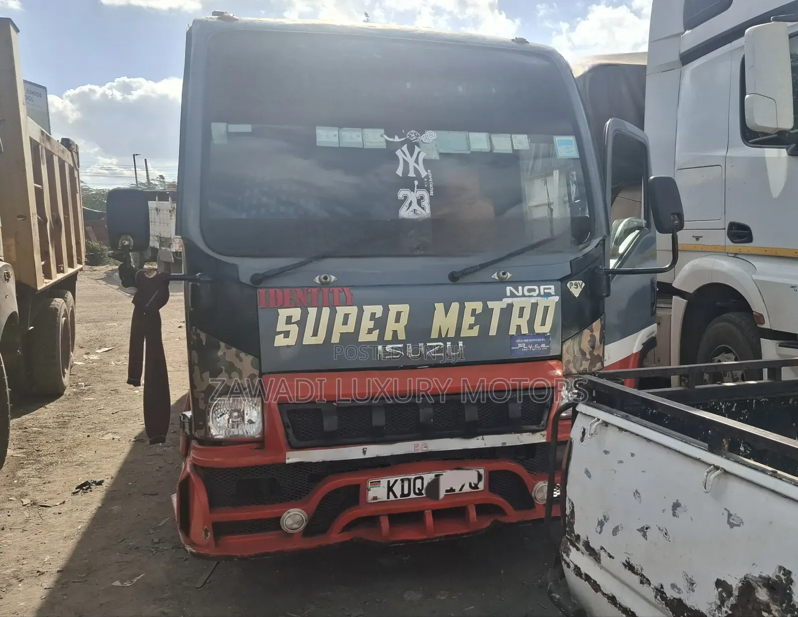 Isuzu NQR 2024 Grey