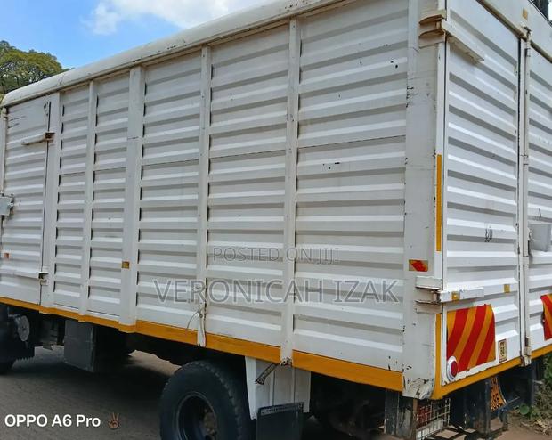 Isuzu NQR Local 2000 White - thumbnail 7