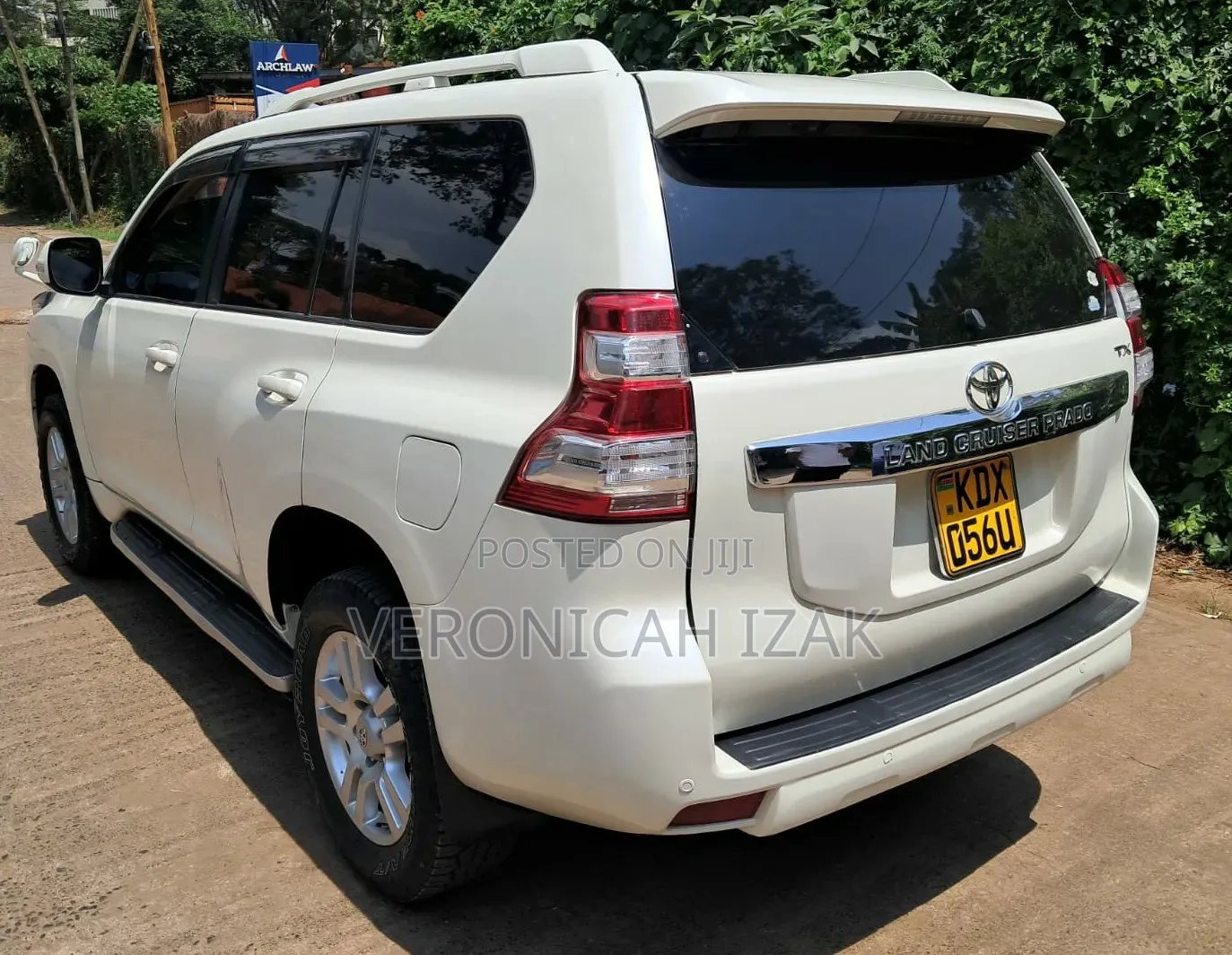 Toyota Land Cruiser Prado 2011 White