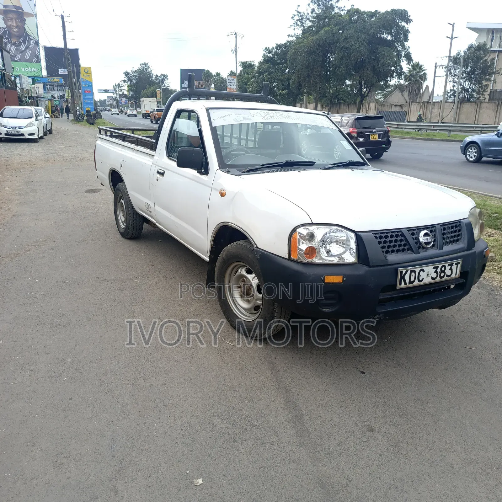 Nissan Hardbody 2002 White