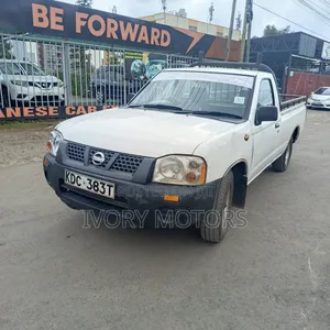 Nissan Hardbody 2002 White