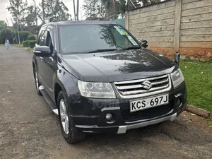 Suzuki Escudo 2011 Black