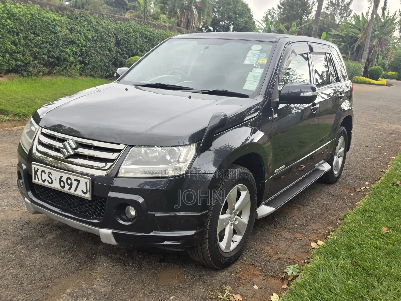 Suzuki Escudo 2011 Black
