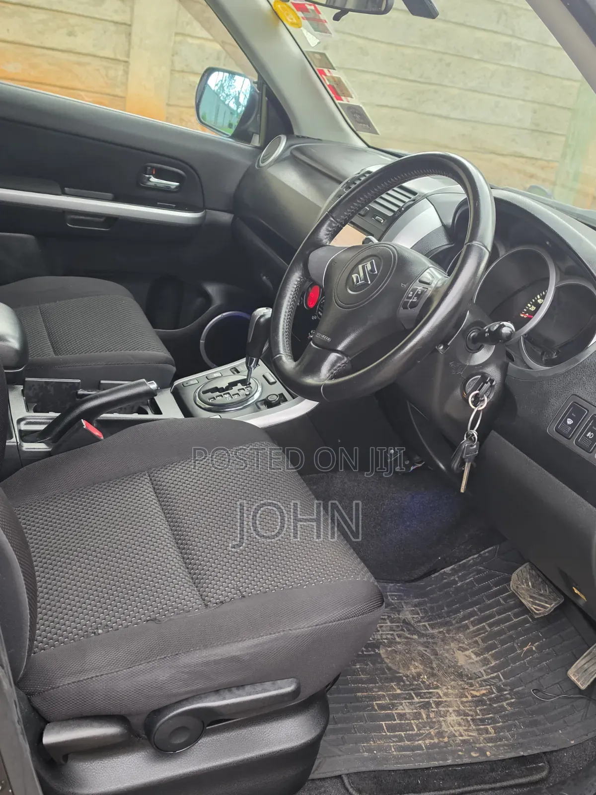 Suzuki Escudo 2011 Black