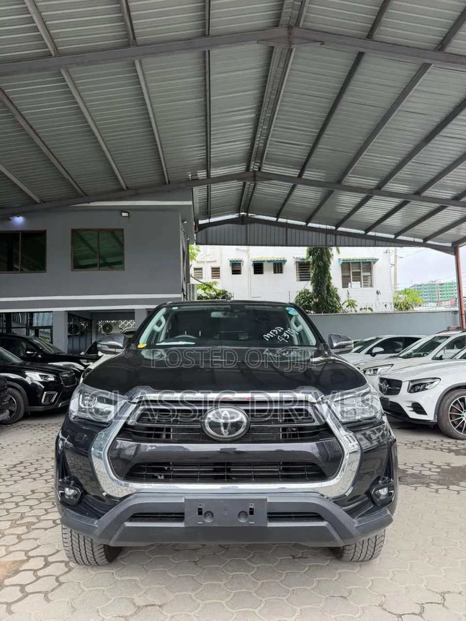 Toyota Hilux 2022 Black