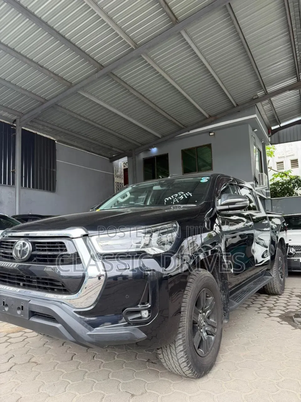 Toyota Hilux 2022 Black