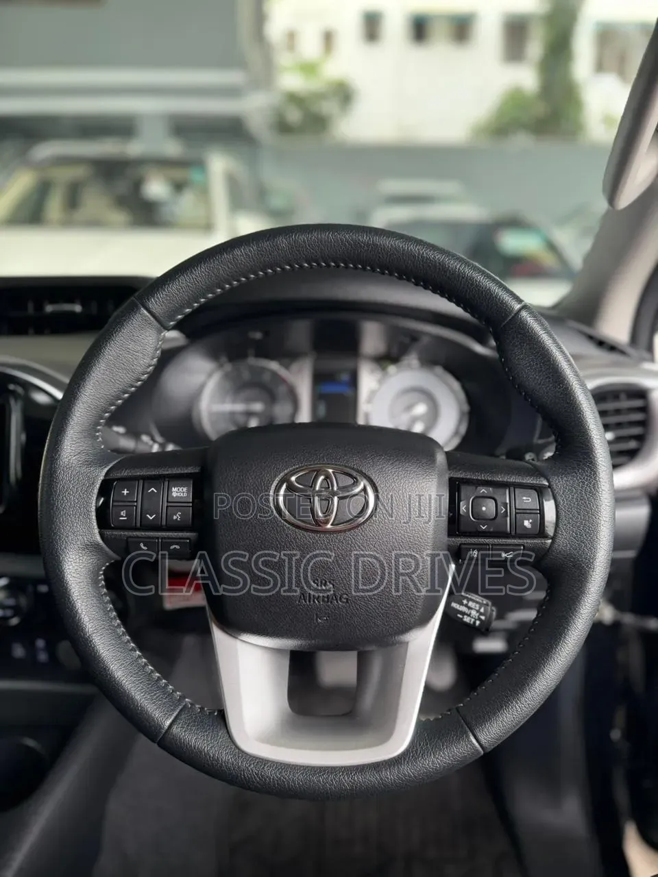 Toyota Hilux 2022 Black