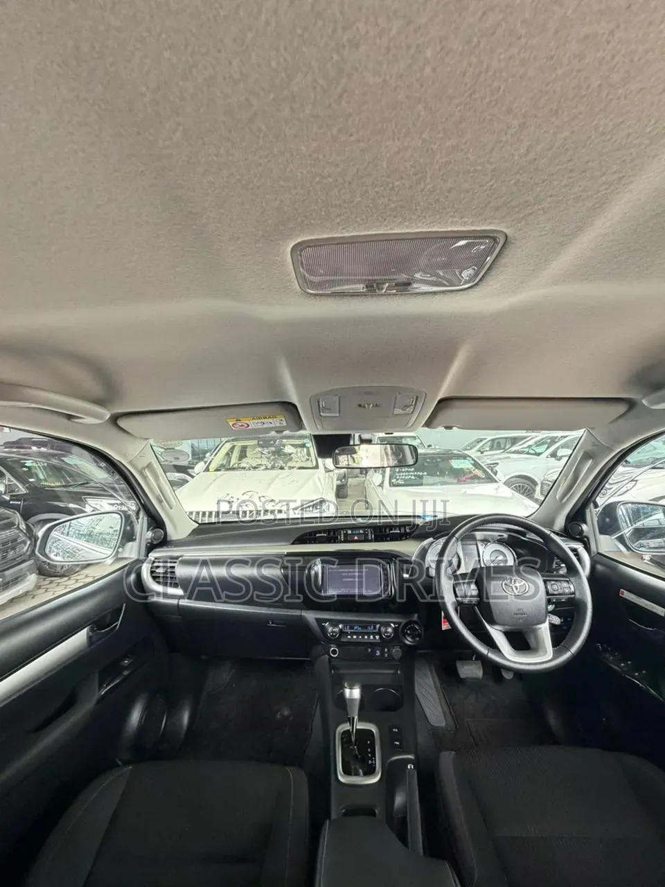 Toyota Hilux 2022 Black