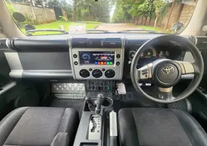 Toyota FJ Cruiser 4x4 Automatic 2012 Beige