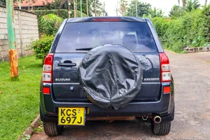 Suzuki Escudo 2011 Black