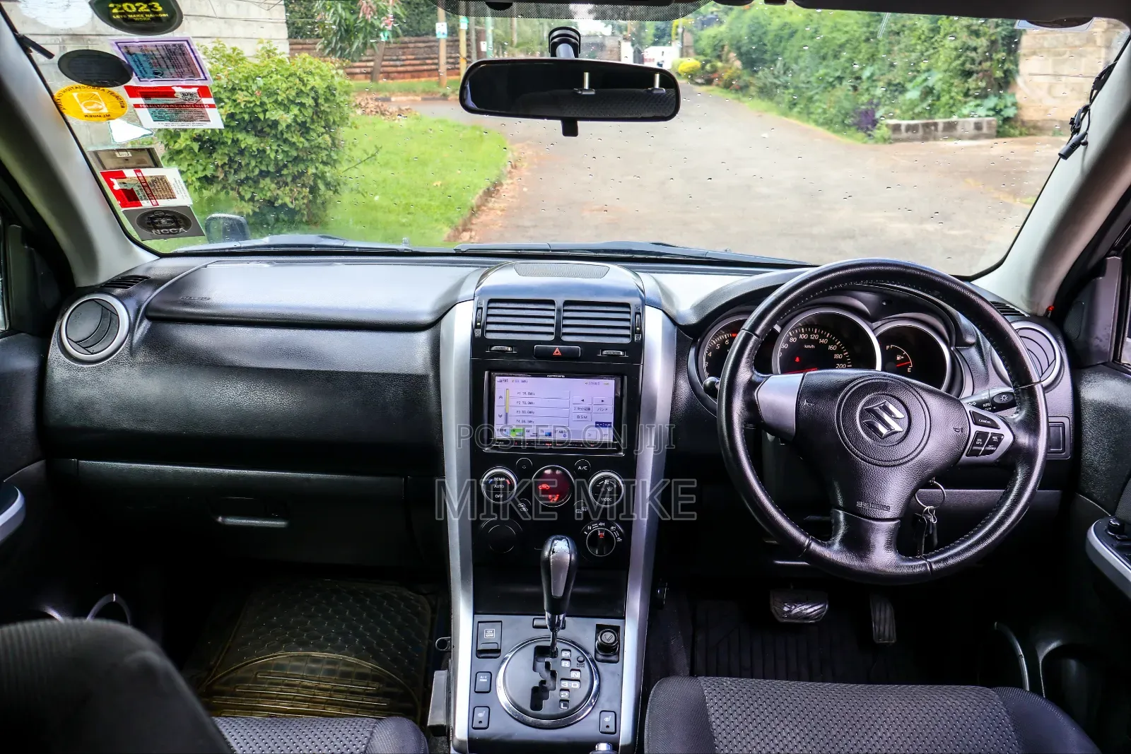Suzuki Escudo 2011 Black