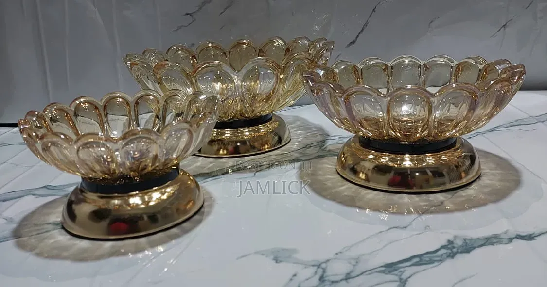 High Quality 3 Arm Elegant Multi-Purpose Display Serving Bowls
- Pm
