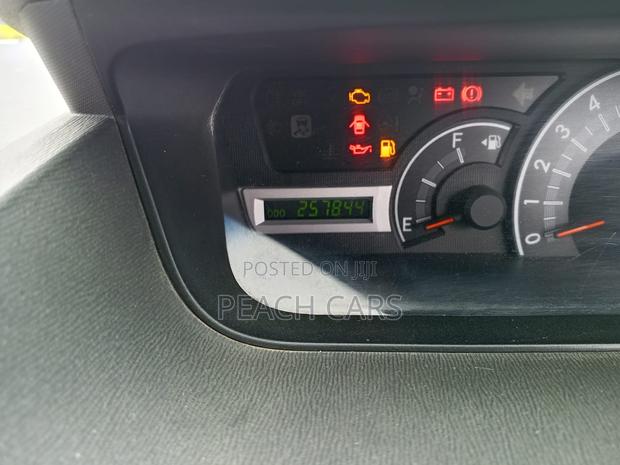Toyota Noah 2009 Silver - thumbnail 8