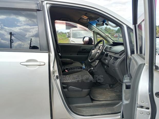 Toyota Noah 2009 Silver - thumbnail 10